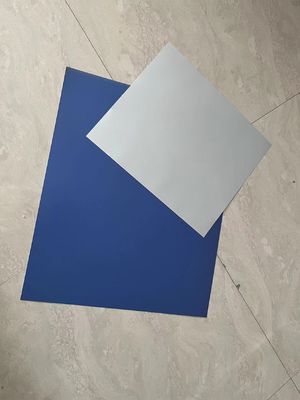 Planchas de impresión CTCP de aluminio de precisión con ancho de bobina de 1350 mm y energía láser de 100-140 MJ/cm2