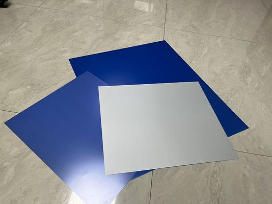 Placa térmica CTP de doble capa de calibre 0,15 mm a 0,40 mm con 350000 impresiones sin hornear y 24 meses de garantía