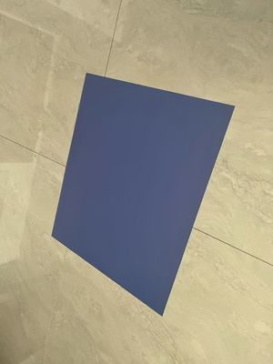 Planchas de impresión CTCP positivas con espesor de 0,15-0,30 mm y energía láser de 100-140 MJ/cm2 para un rendimiento óptimo del revelador de 20-25 °C