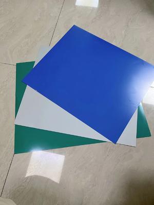 Materiales de aluminio Placa CTP térmica con 110-130 Mj/cm2 Energía de exposición y 1680*1480 mm Tamaño máximo de producción