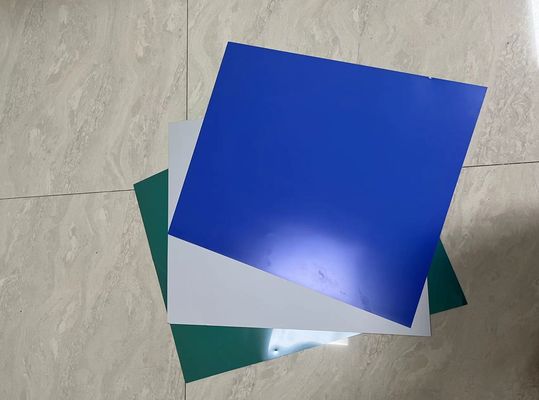 Placa de impresión CTP de aluminio de tamaño personalizado con software de fabricación de planchas y grosor de 0,15-0,40 mm