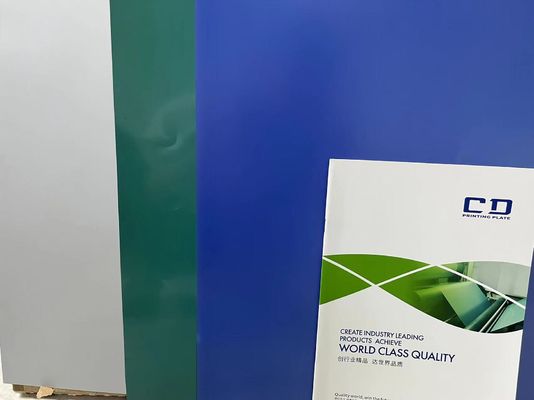 Placa CTP sin procesamiento ecológica con imágenes de baja energía de 0,15 mm-0,30 mm y 130-150 mJ/m2 para impresión sostenible