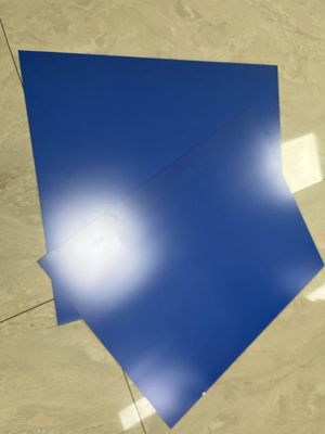 Placa CTP de doble capa azul oscuro con 350000 impresiones de 0,15 mm a 0,40 mm de ancho y ganancia de puntos ≤10% para impresión de alta calidad