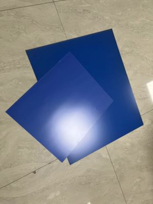 Fuente de luz sensible de 830nm, plancha CTP de doble capa con ganancia de punto ≤10% y luces amarillas seguras
