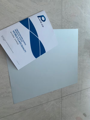 Placa CTP sin proceso con impresión libre de químicos y 110-130mj/Cm de energía de exposición para flujos de trabajo eficientes