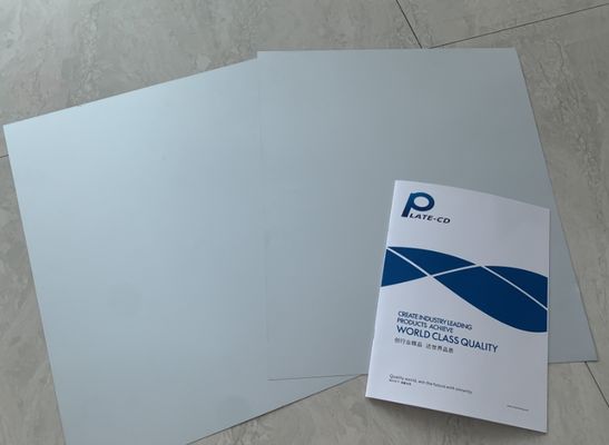 Planchas de impresión sin proceso CD-RM con ancho máximo de bobina de 1350 mm, validez de 18 meses y tirada de impresión de 100.000-200.000 impresiones