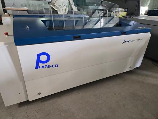 Computadora semiautomática para la impresión de placas de cilindro 220V Tecnología innovadora que garantiza una imagen precisa de las placas y una impresión consistente